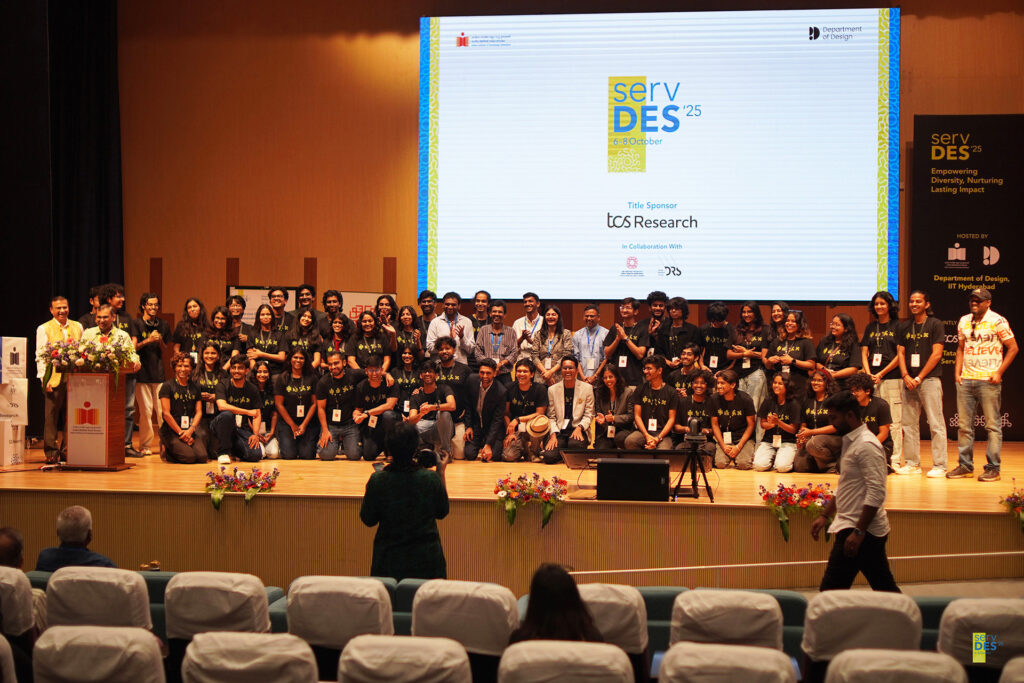 ServDes'25 volunteer group photo